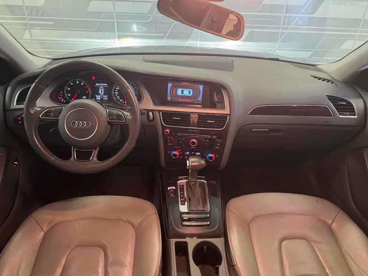 2015年1月奧迪 奧迪A4L  2015款 A4L 1.8TFSI 30TFSI 舒適型