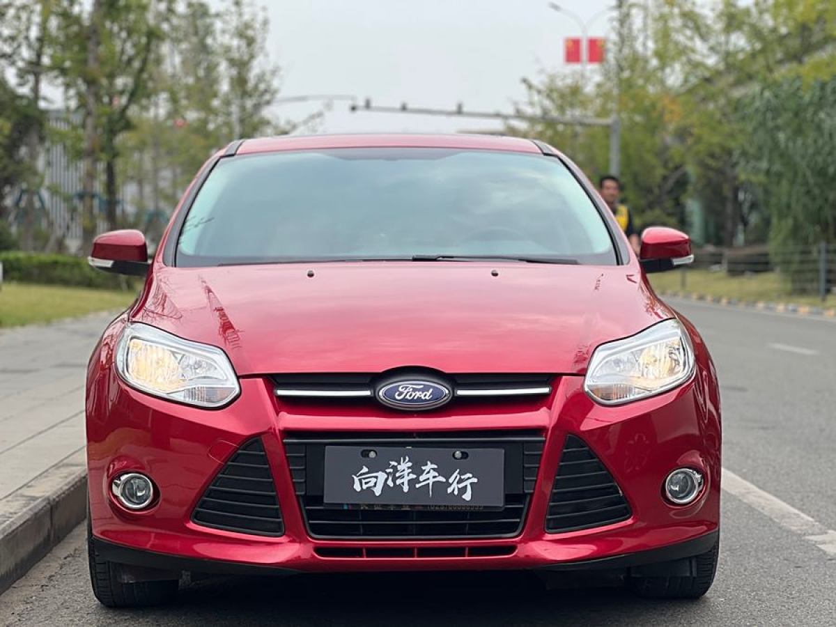 福特 ?？怂? 2012款 兩廂 1.6L 自動(dòng)風(fēng)尚型圖片