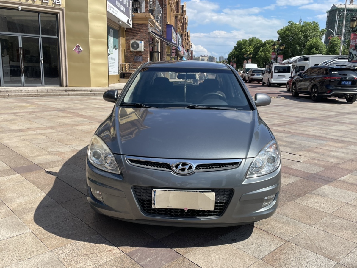 現(xiàn)代 i30  2009款 1.6L 自動(dòng)舒享型圖片