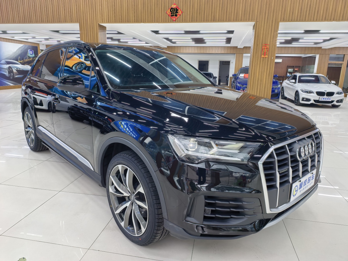 奧迪 奧迪Q7  2012款 Q7 3.0 TDI quattro 領(lǐng)先型圖片