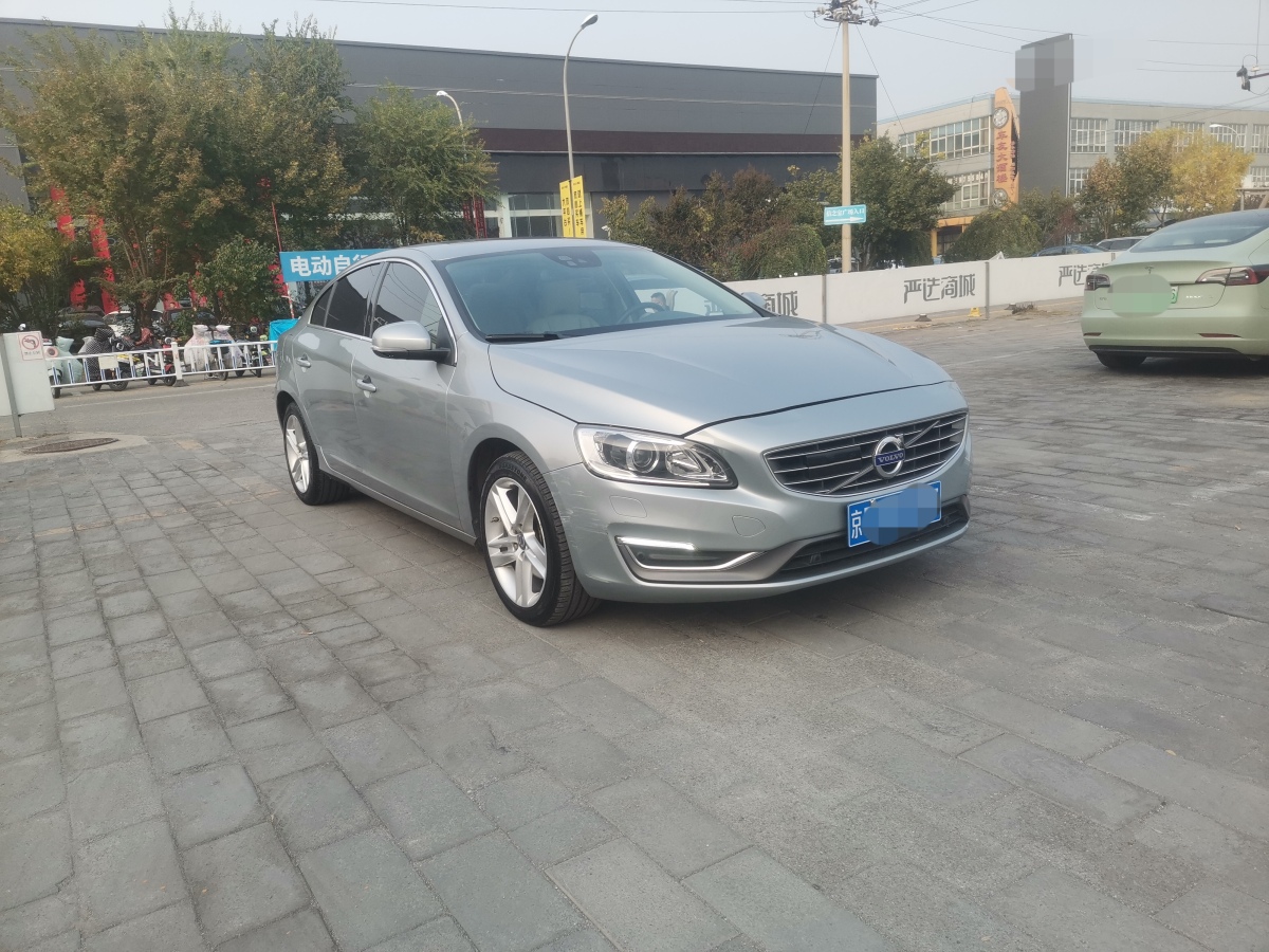 沃爾沃 S60  2014款 S60L 2.0T 智遠(yuǎn)版圖片