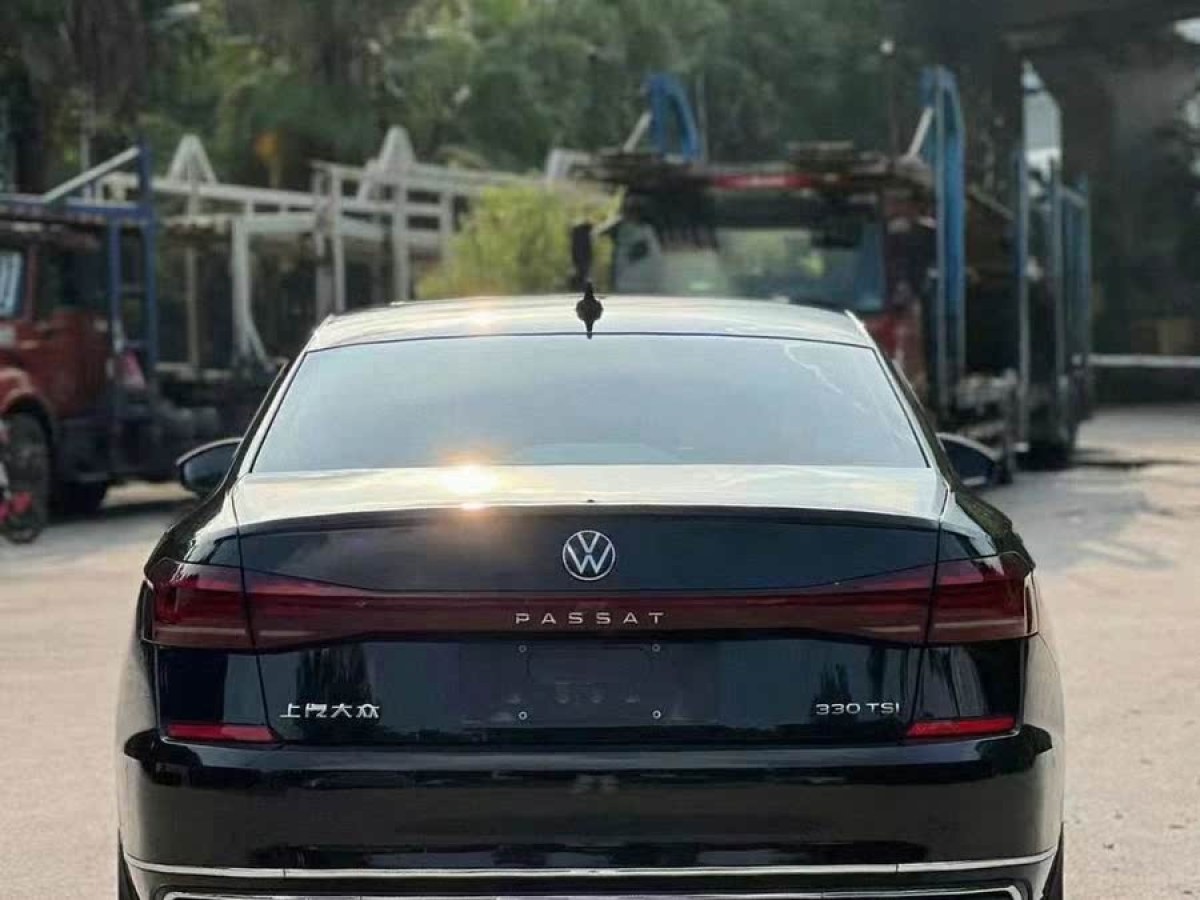 大眾 帕薩特  2023款 改款 330TSI 星空豪華版圖片