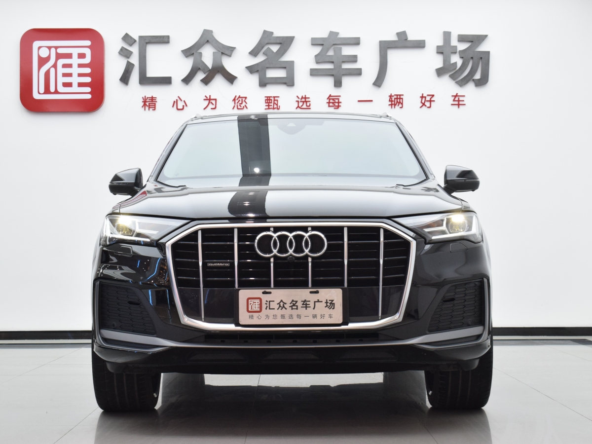 奧迪 奧迪Q7  2023款 45 TFSI quattro S line運(yùn)動(dòng)型圖片