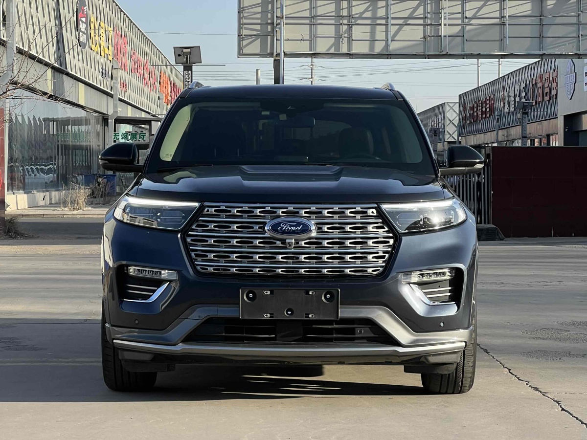 福特 探險(xiǎn)者  2023款 EcoBoost 285 四驅(qū)鈦金版 7座圖片