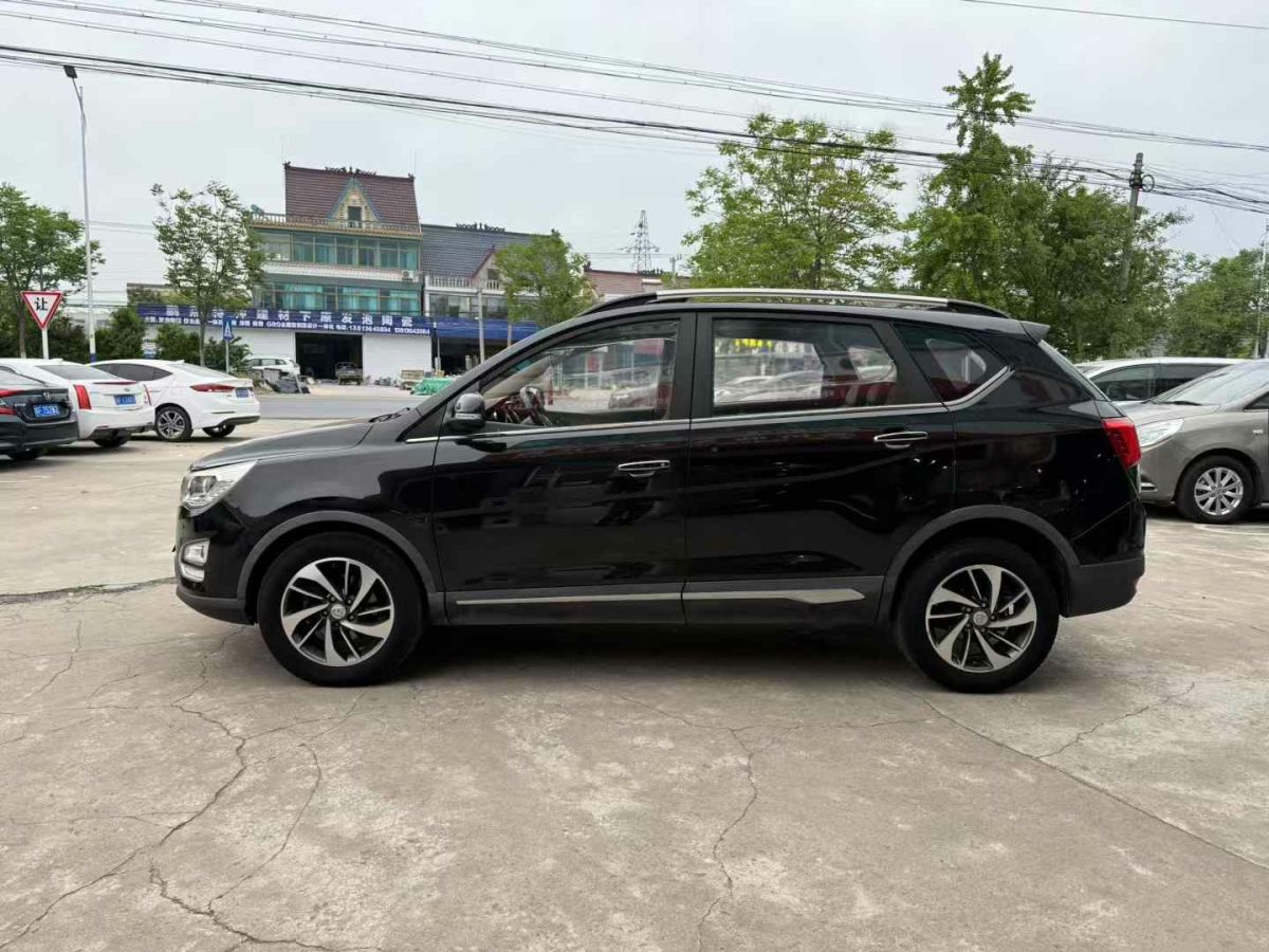 寶駿 560  2016款 1.5T 手動精英型圖片