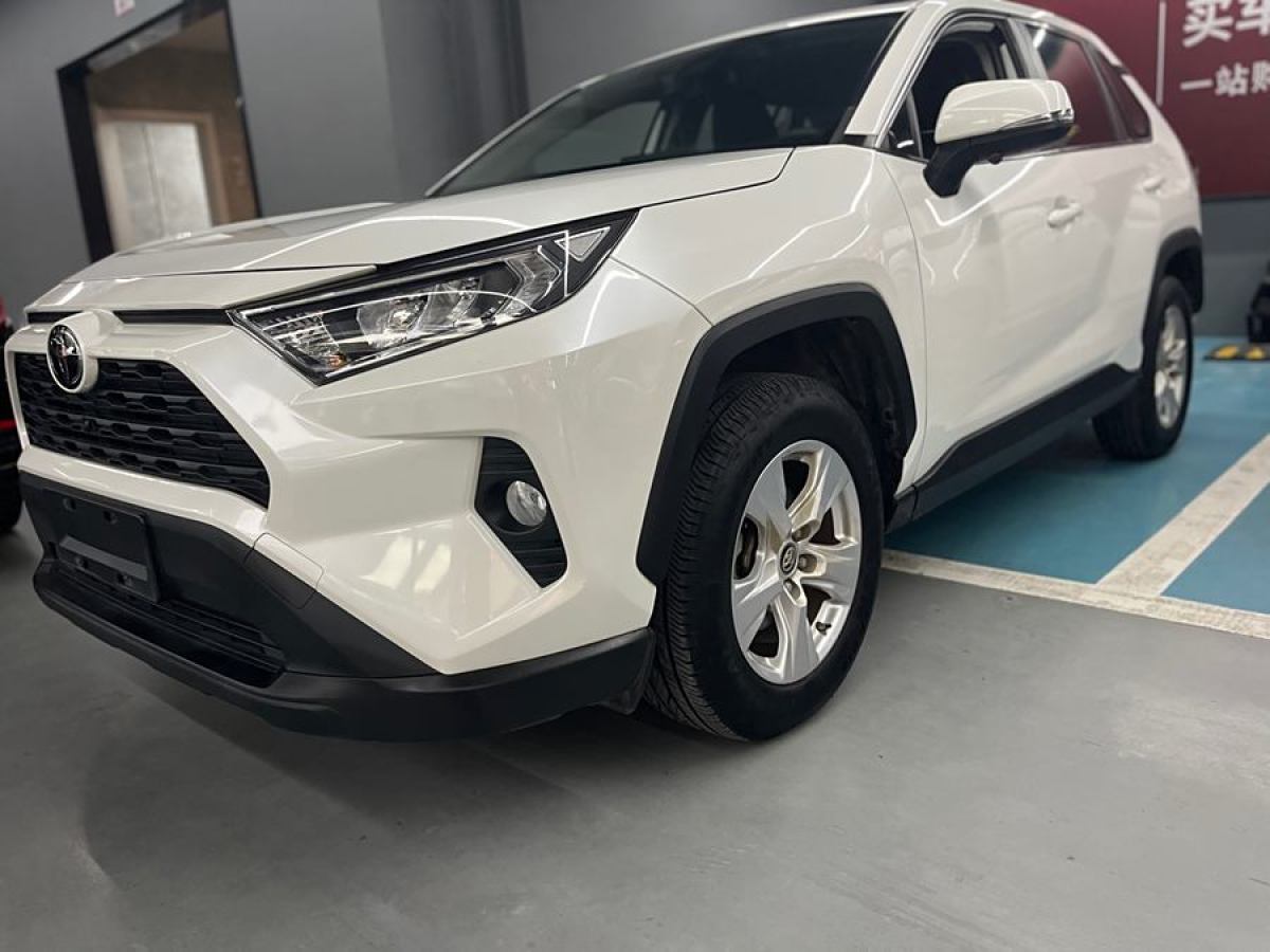 豐田 RAV4榮放  2020款 2.0L CVT兩驅(qū)都市版圖片