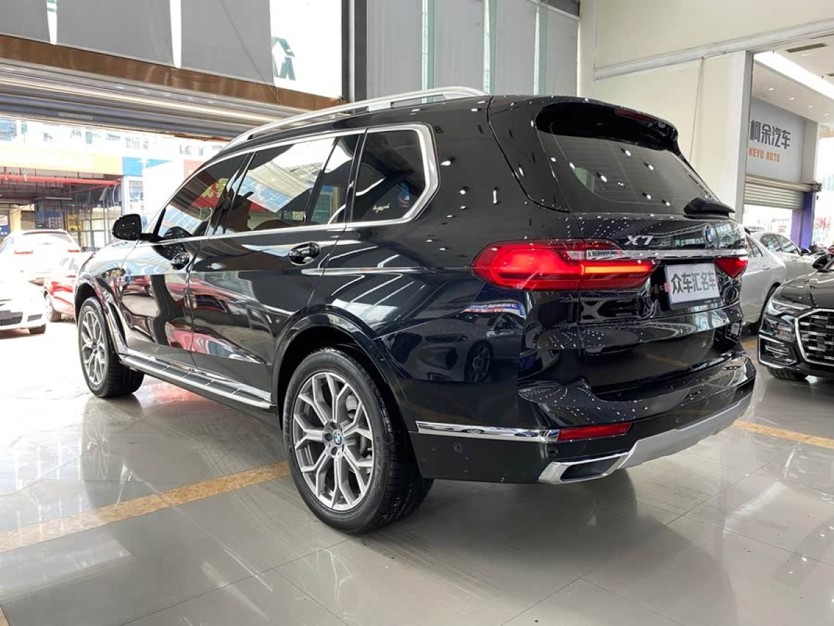 寶馬 寶馬X7  2021款 改款 xDrive40i 尊享型豪華套裝圖片