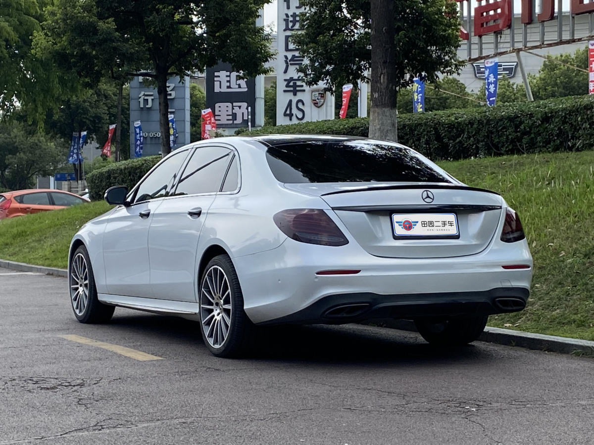 2019年5月奔驰 奔驰E级  2019款 改款 E 300 L 运动时尚型