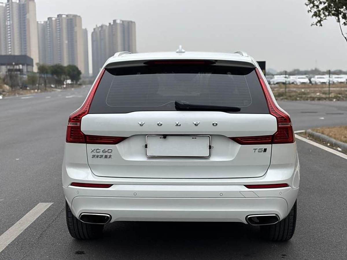 沃爾沃 XC60  2019款  T5 四驅(qū)智遠(yuǎn)版 國(guó)VI圖片