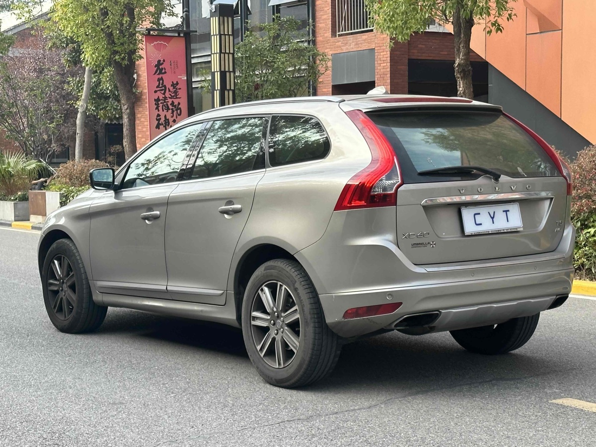 沃爾沃 XC60  2016款 T5 AWD 智遠版圖片