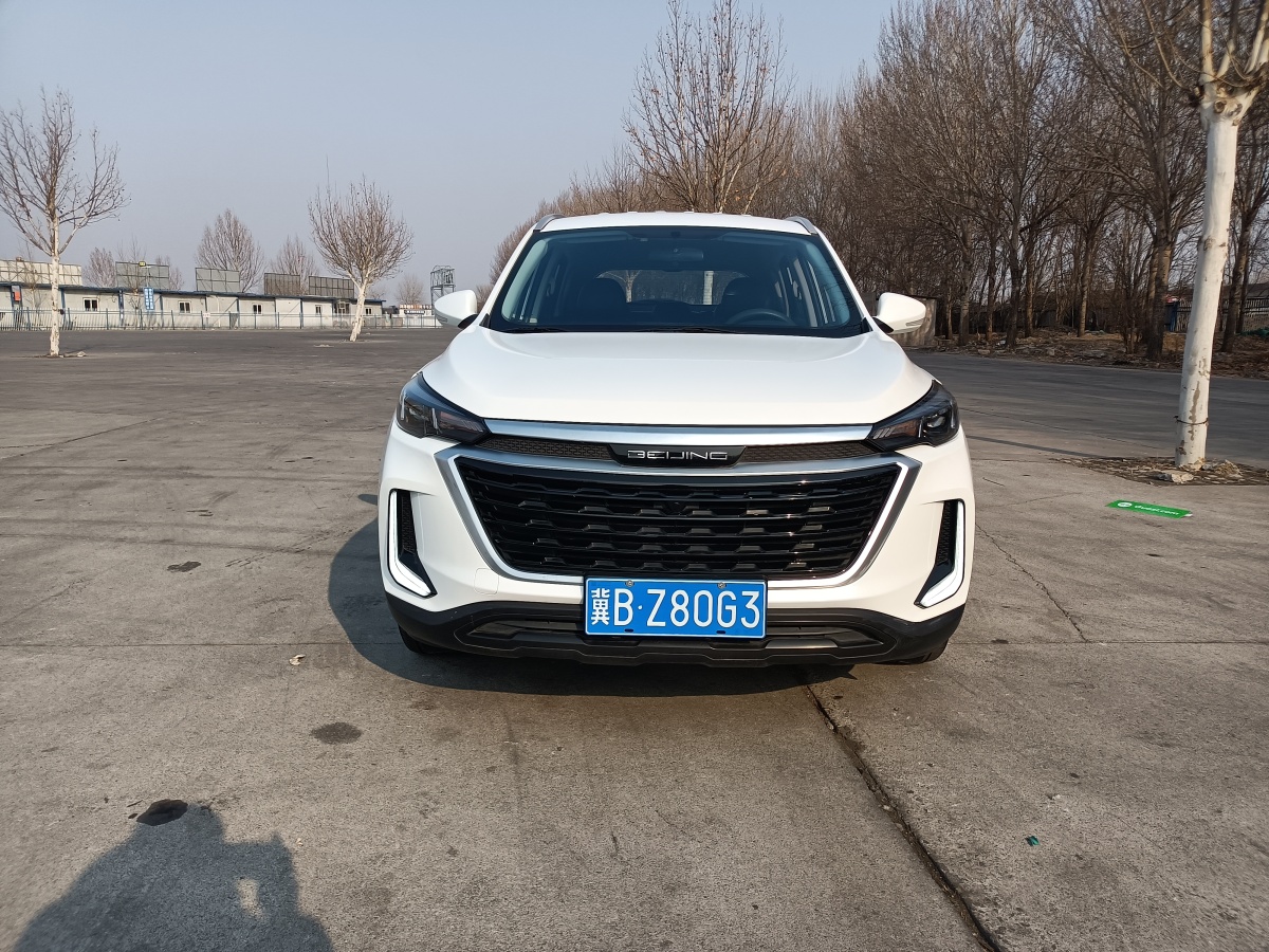 2020年4月北汽紳寶 BEIJING-X3  2019款 1.5T CVT榮耀版