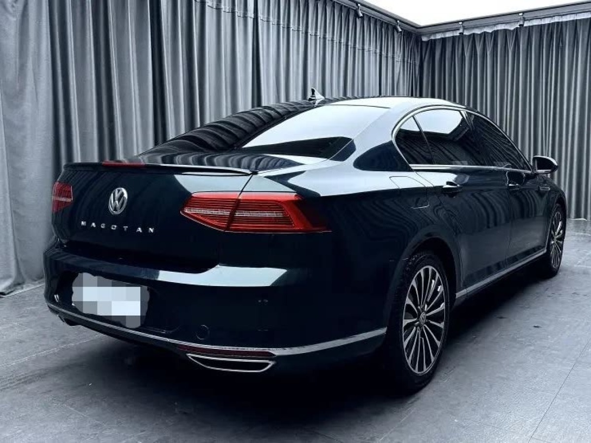 大眾 邁騰  2018款 330TSI DSG 領(lǐng)先型圖片