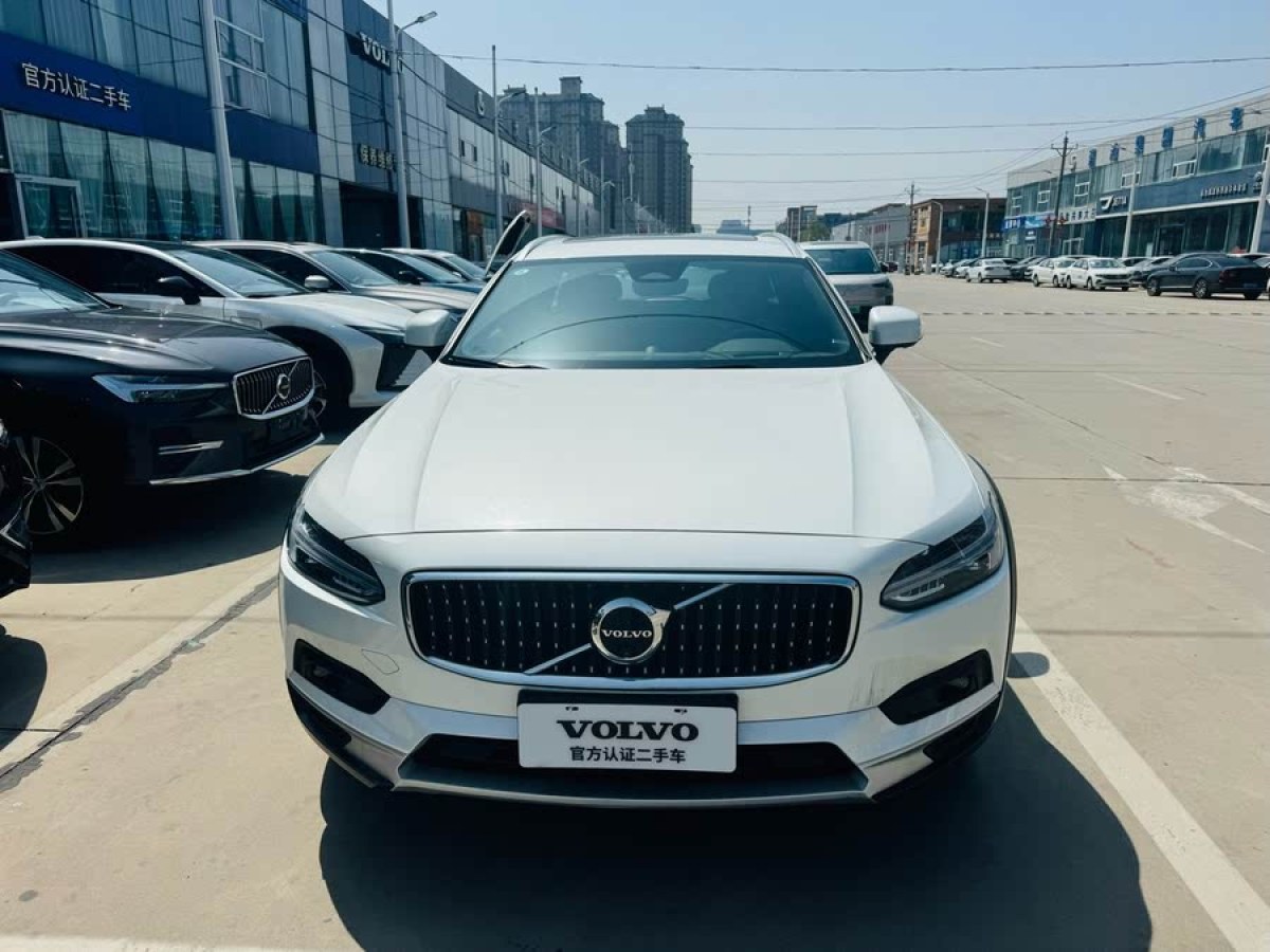 沃爾沃 V90  2024款 Cross Country B5 AWD 智尊版圖片