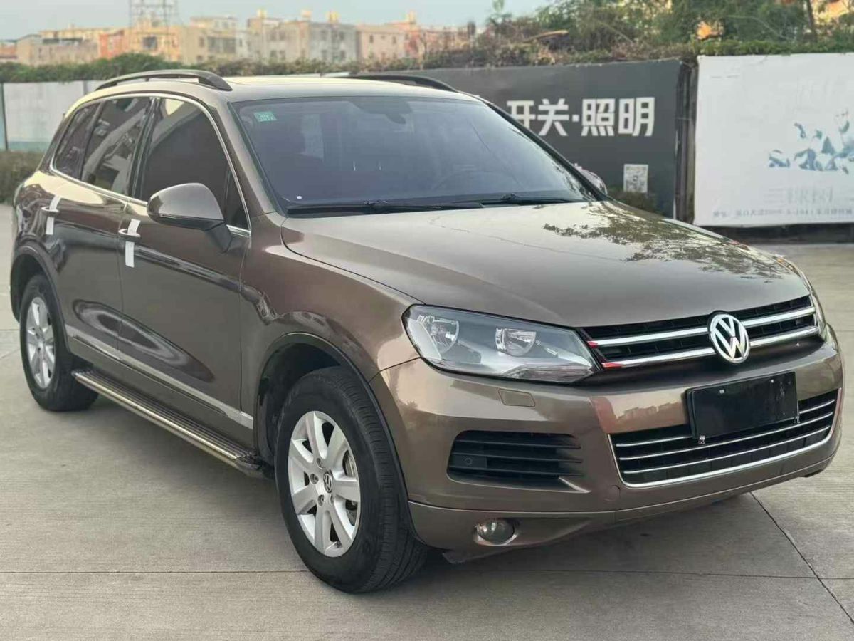 大眾 途銳  2014款 3.0TSI 黑色探險(xiǎn)者圖片