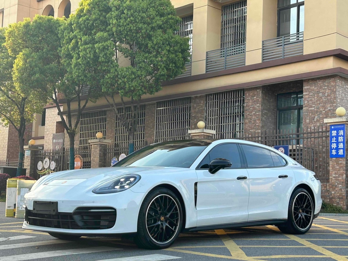 2022年09月保时捷 Panamera  2022款 Panamera 行政加长版 2.9T