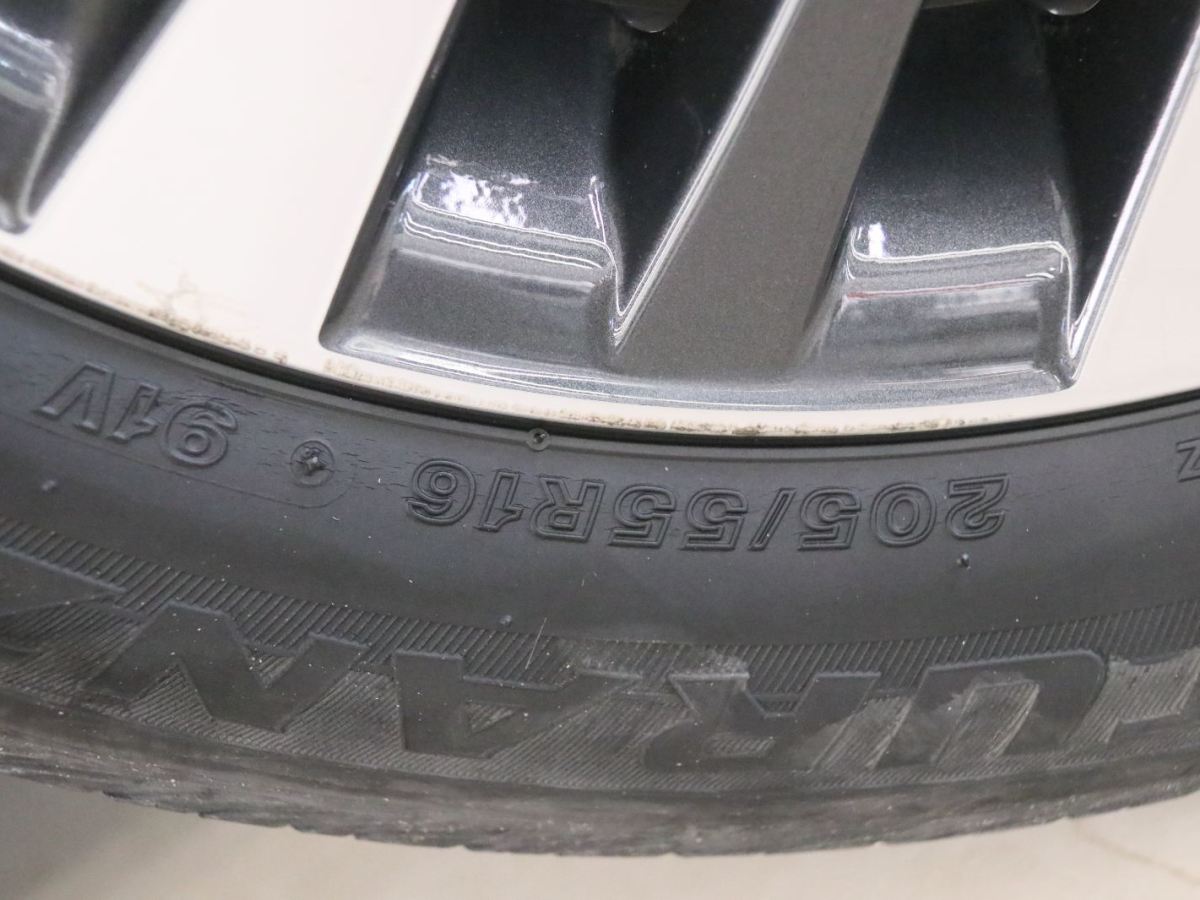 豐田 卡羅拉雙擎E+  2019款 1.8L 領(lǐng)先版圖片