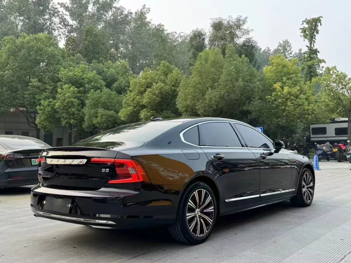 沃尔沃 S90  2022款 B5 智逸豪华版图片