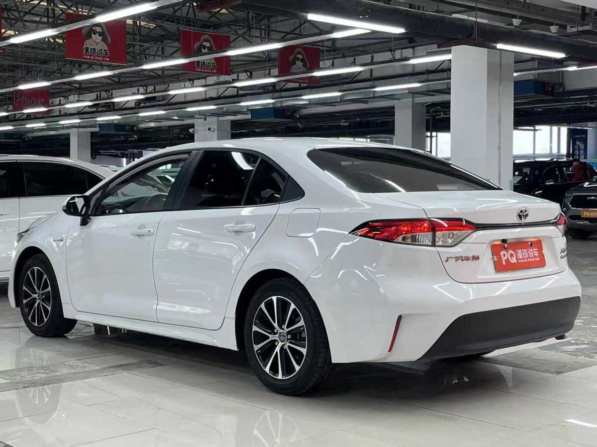 豐田 雷凌  2023款 智能電混雙擎 1.8L 領(lǐng)先版圖片