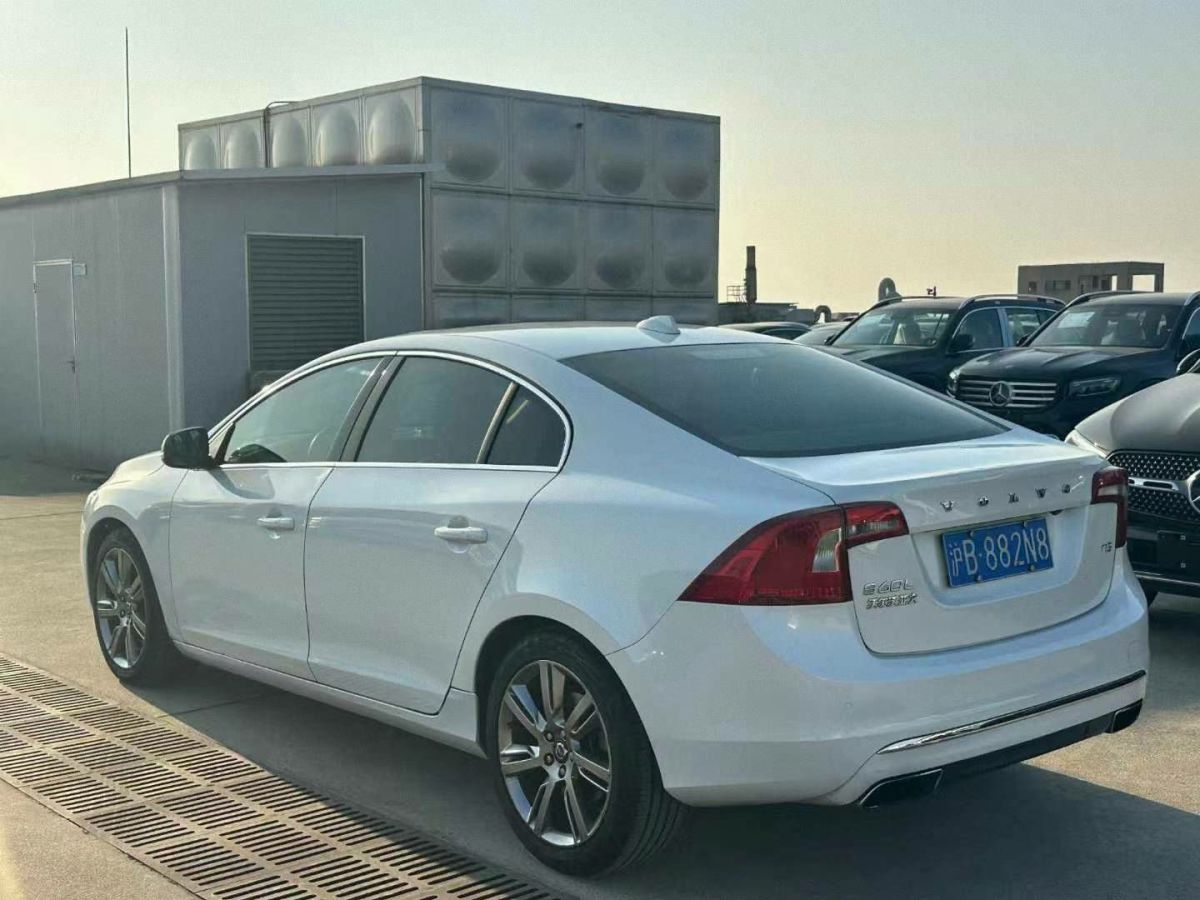 沃爾沃 S60  2015款 L 2.0T T5 智越版圖片