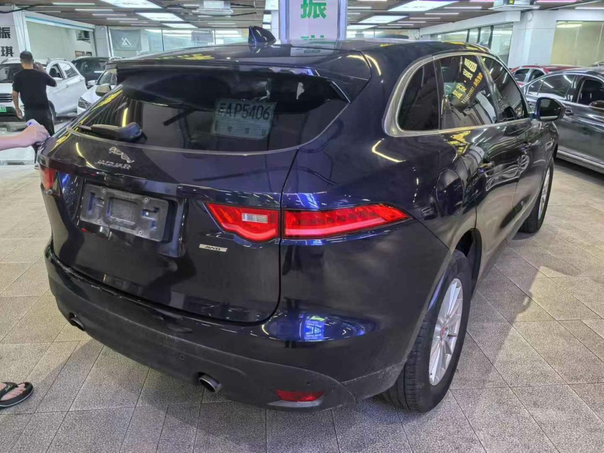 捷豹 XE  2018款 2.0T 200PS 兩驅(qū)R-Sport運動版圖片