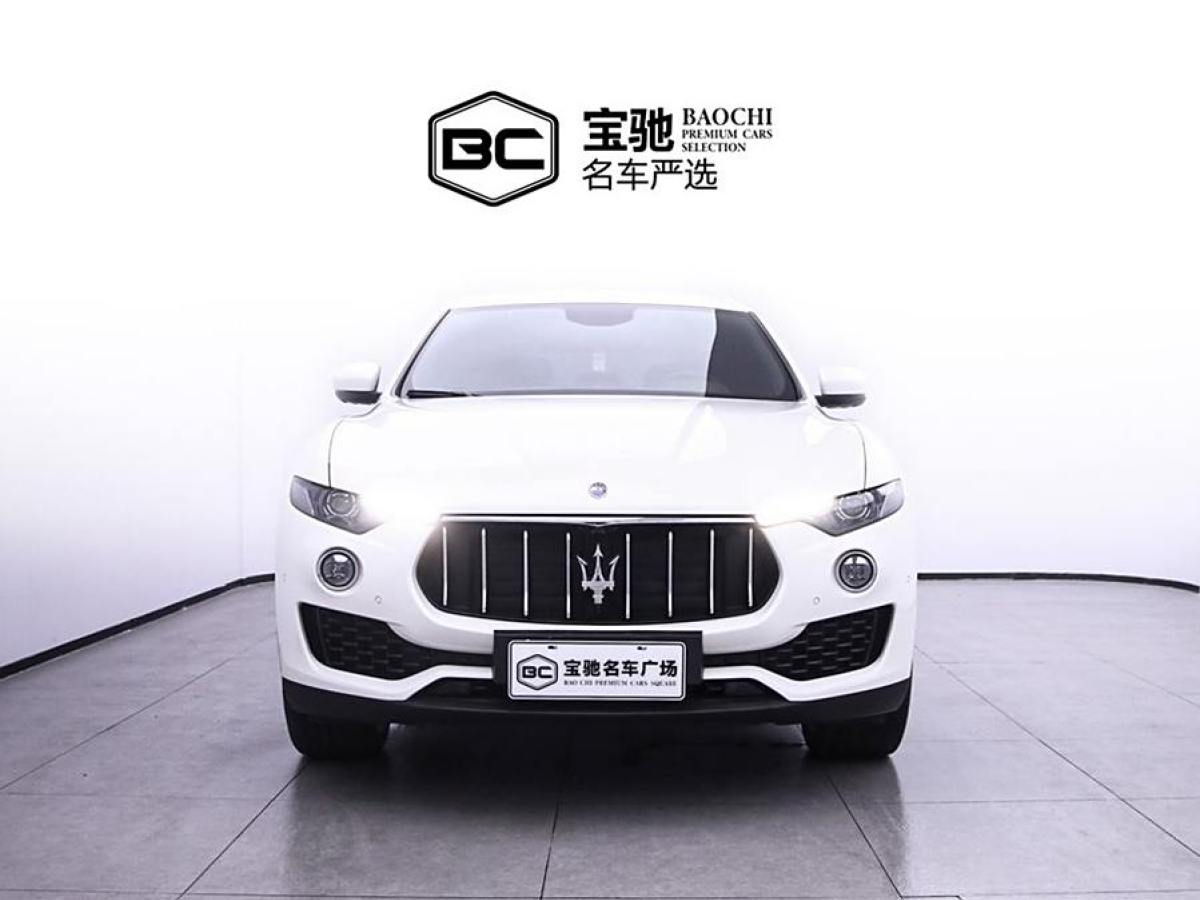 瑪莎拉蒂 Levante  2018款 3.0T 350Hp 標(biāo)準(zhǔn)版圖片