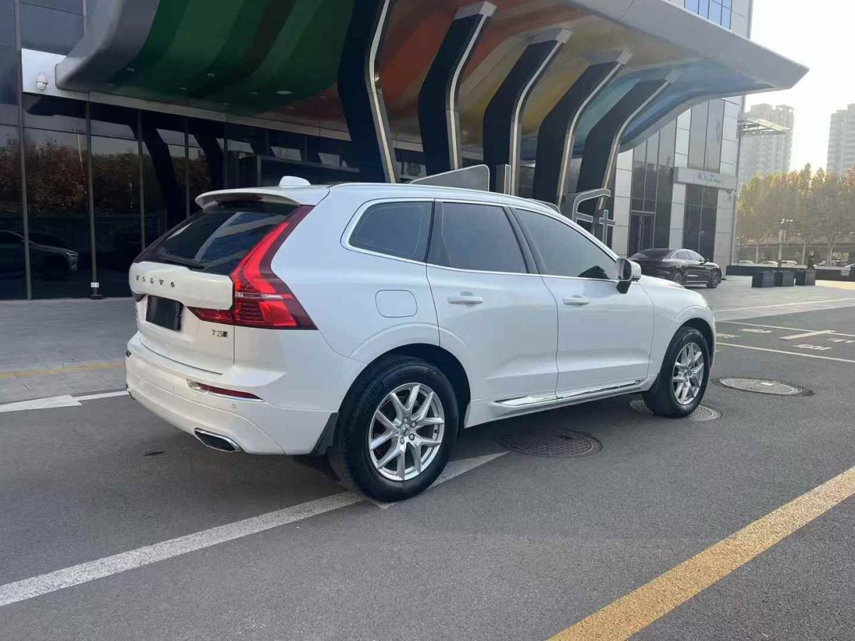 沃爾沃 XC60  2020款 T4 智行豪華版圖片