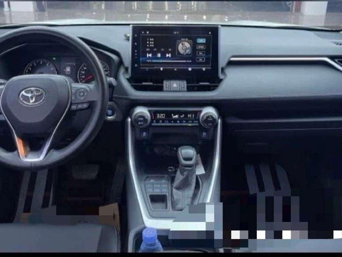 2020年12月丰田 威兰达  2020款 2.0L CVT四驱豪华版