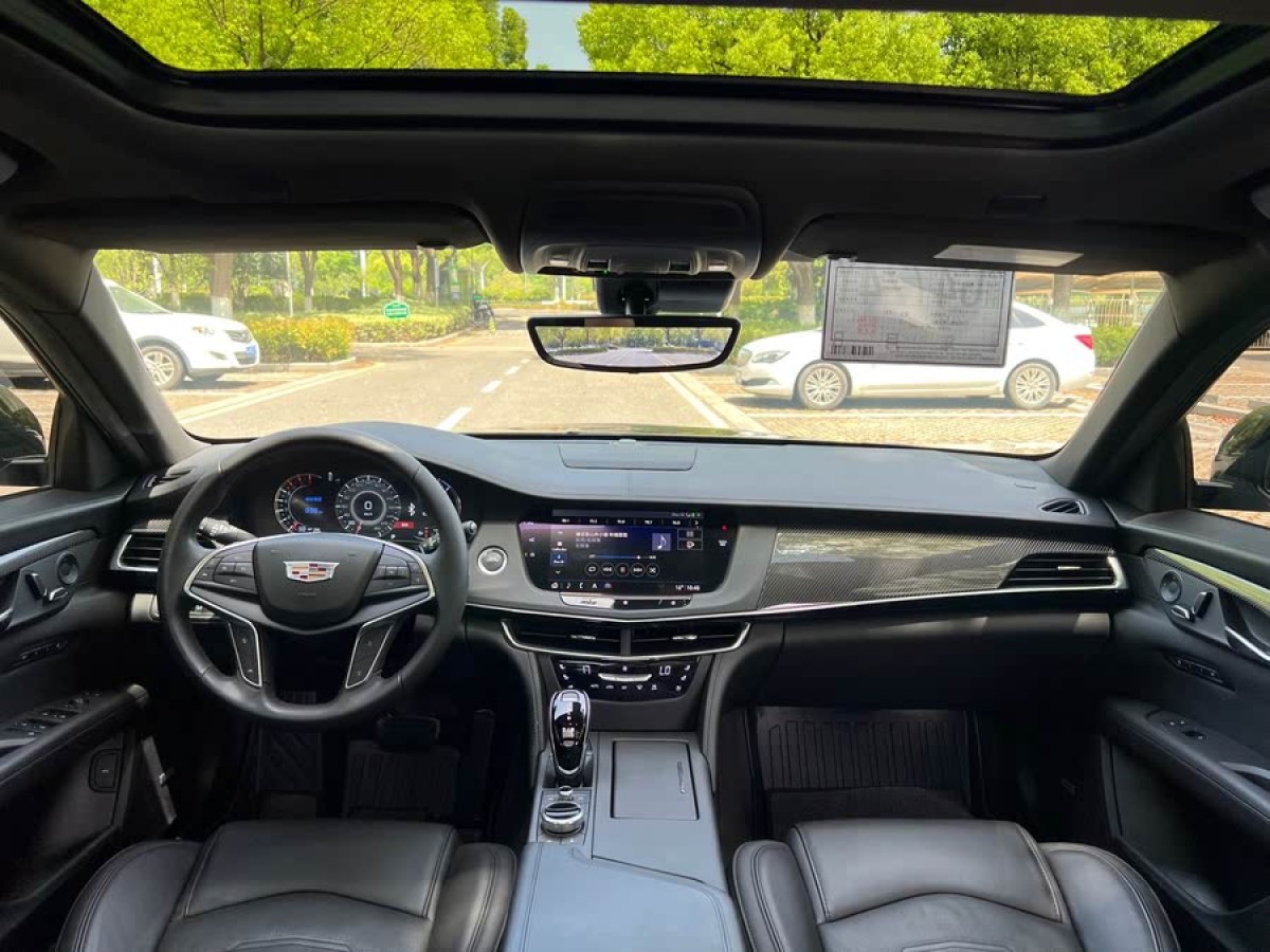 凱迪拉克 CT6  2020款 改款 28T 領(lǐng)先運(yùn)動(dòng)型圖片