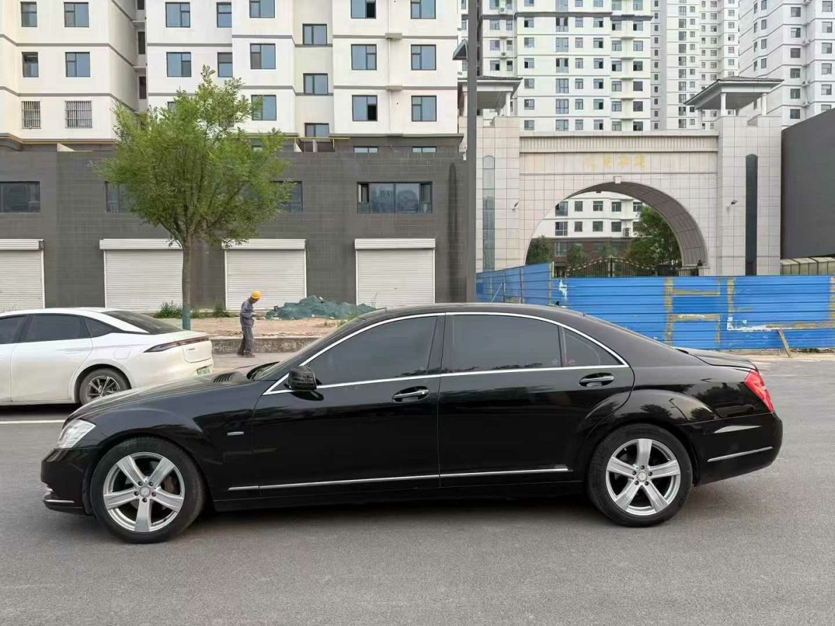 奔馳 奔馳S級  2011款 S 500 L CGI 4MATIC圖片