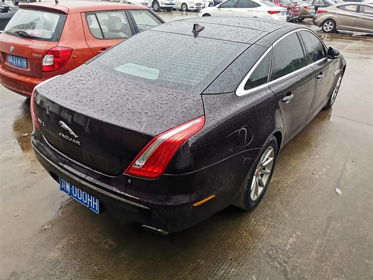 捷豹 XJ  2014款 XJL 2.0T 兩驅(qū)典雅商務(wù)版圖片