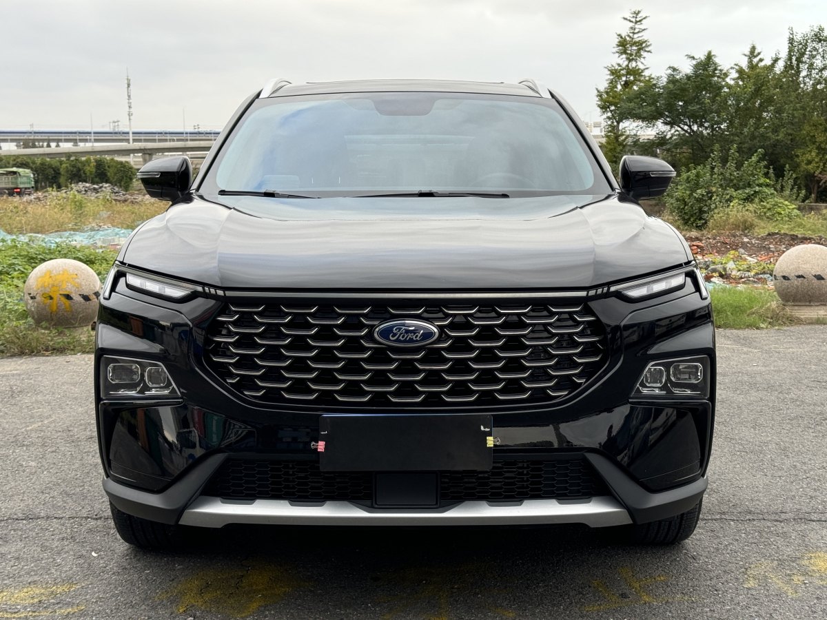 福特 領(lǐng)睿  2022款 EcoBoost 170 鉑領(lǐng)型圖片