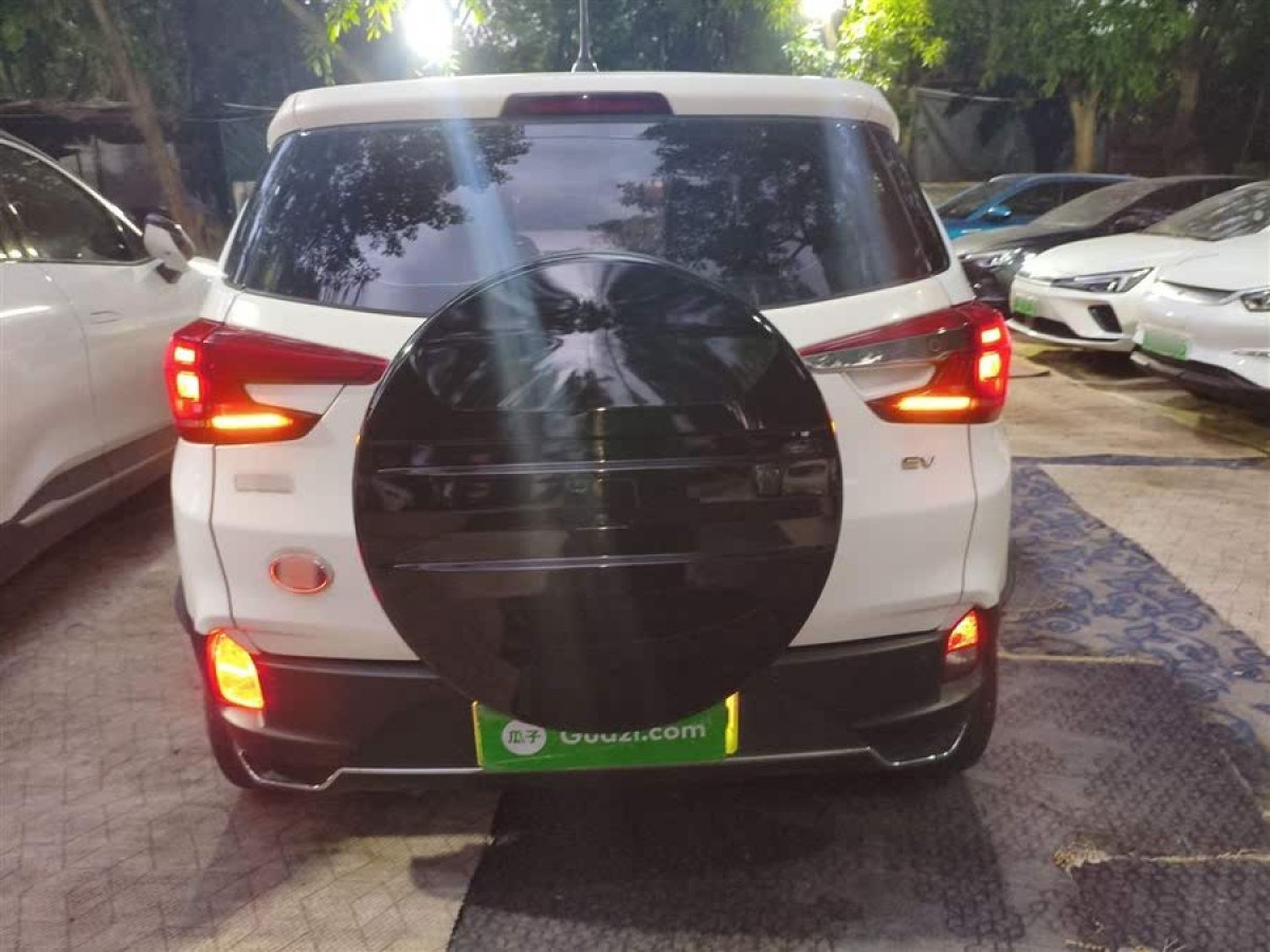 比亞迪 元新能源  2019款 EV535 智聯(lián)領(lǐng)創(chuàng)型圖片