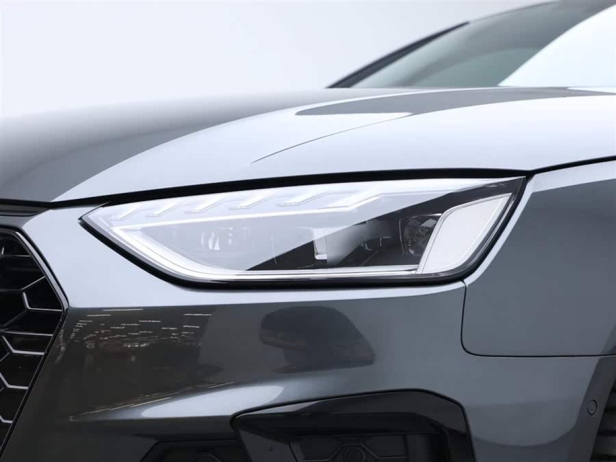 奧迪 奧迪A4L  2022款 40 TFSI 豪華動(dòng)感型圖片