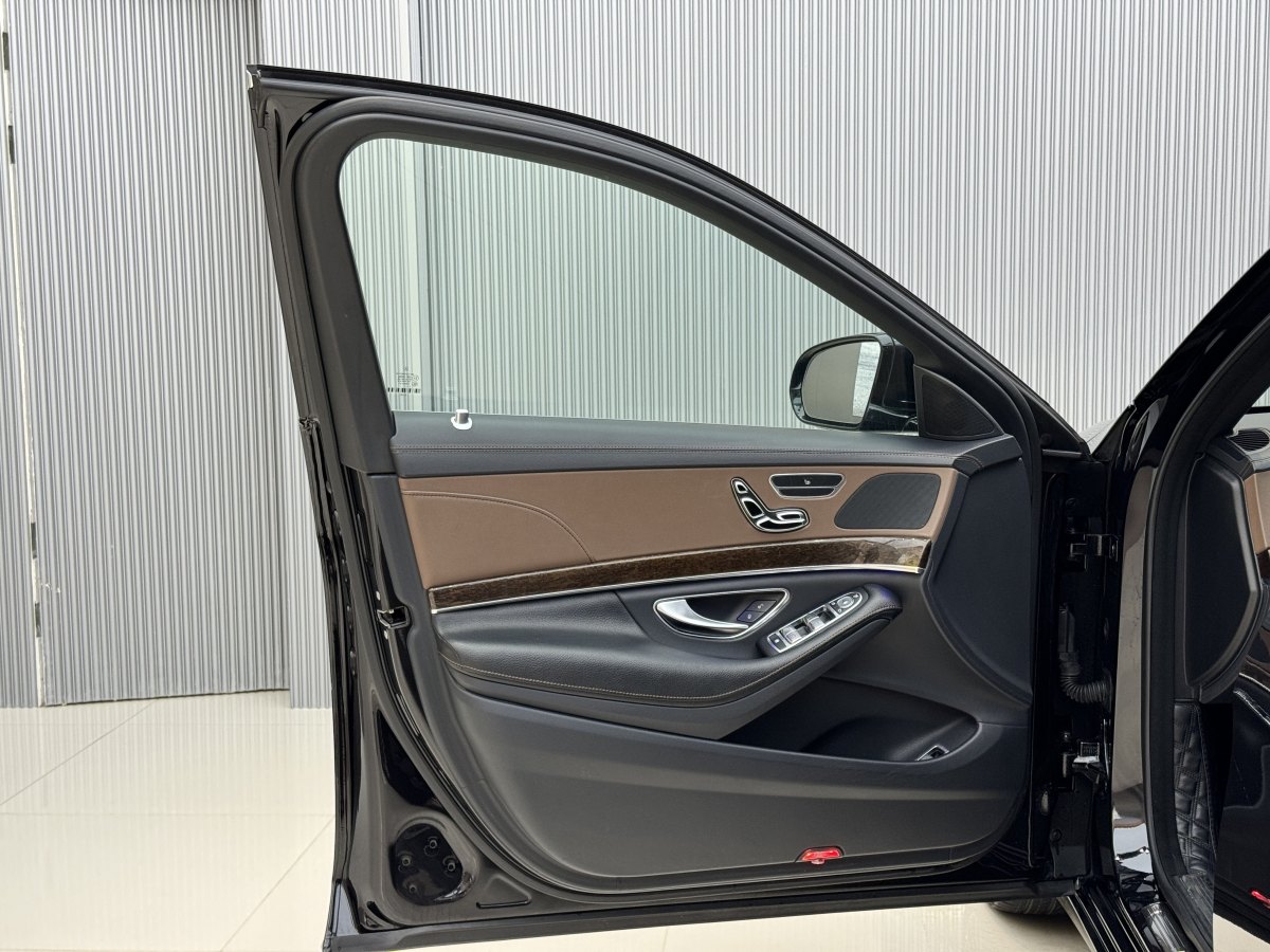 2017年7月奔驰 奔驰S级  2014款 S 320 L 商务型