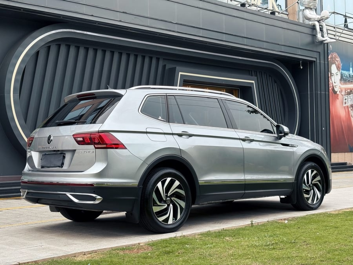 大眾 途觀L  2023款 改款 330TSI 自動兩驅(qū)智享版圖片