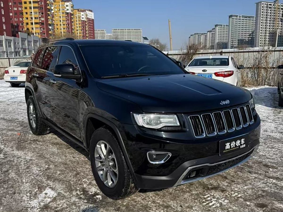 Jeep 大切諾基  2014款 3.0L 舒享導(dǎo)航版圖片