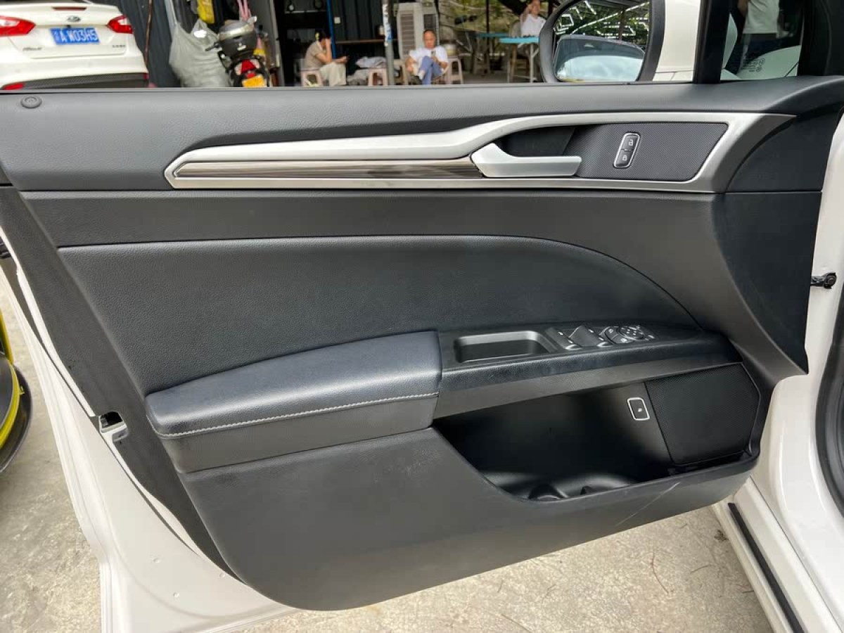 福特 蒙迪歐新能源  2018款  2.0 PHEV 智控時尚型 國VI圖片