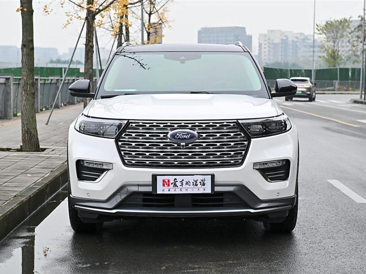 福特 探險(xiǎn)者  2023款 EcoBoost 285 四驅(qū)鈦金版 7座圖片