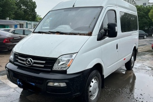 V80 上汽大通 2.5T經(jīng)典款6擋手動廂式貨車VAN短軸中頂2/3座