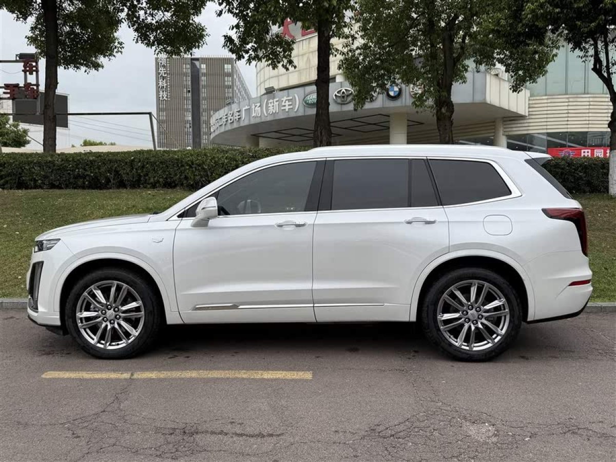 凱迪拉克 XT6  2022款 2.0T 六座兩驅(qū)豪華型圖片