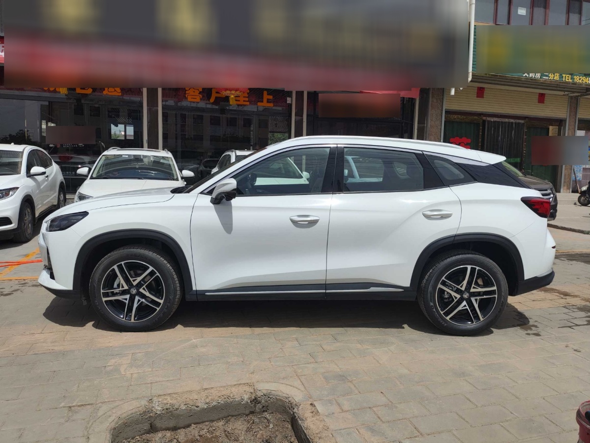 名爵 MG ONE  2023款 1.5T 初創(chuàng)版圖片
