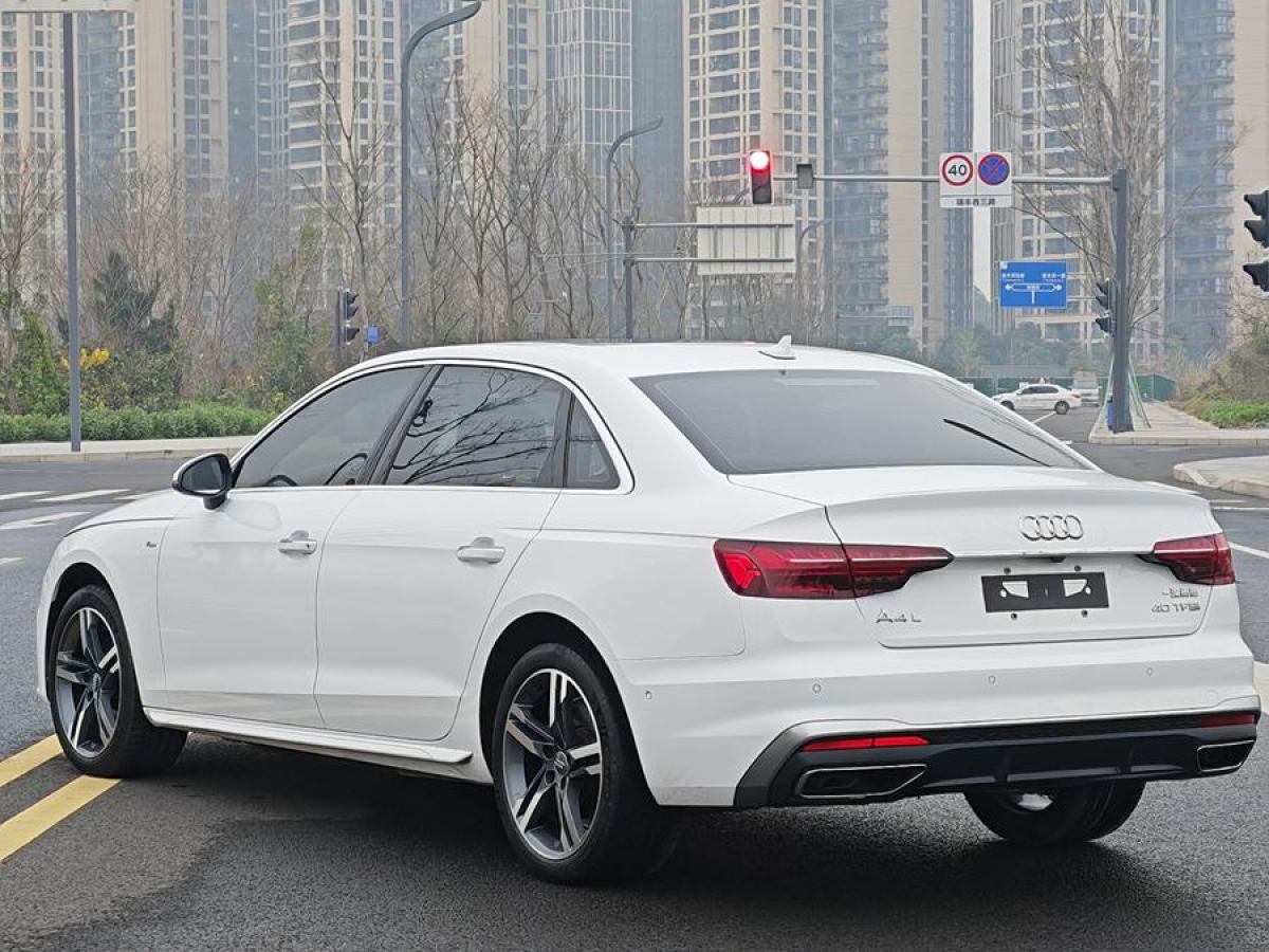 奧迪 奧迪A4L  2020款 40 TFSI 豪華動(dòng)感型圖片