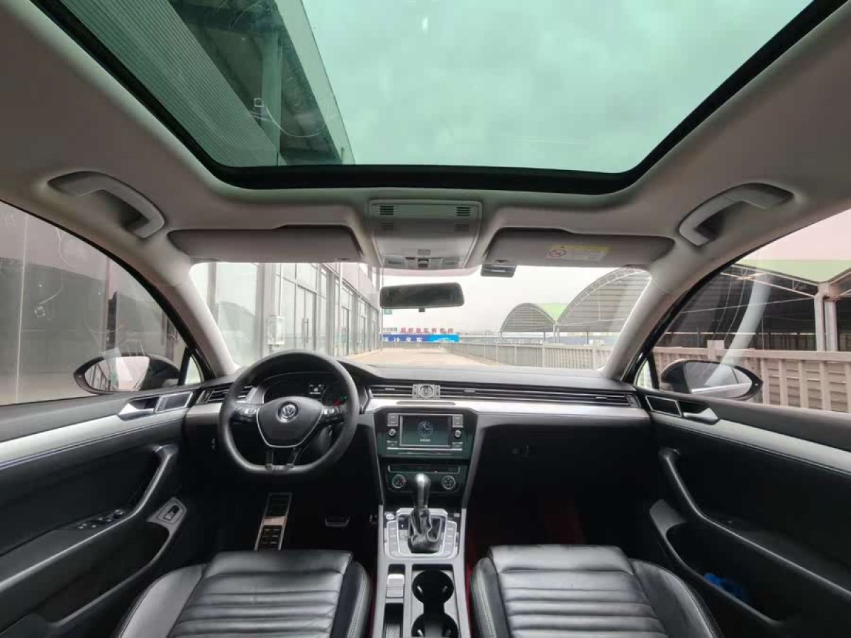大眾 邁騰  2019款  330TSI DSG 領(lǐng)先型 國VI圖片