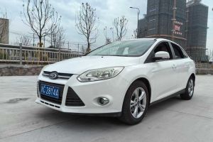 ?？怂?福特 兩廂經(jīng)典 1.8L 自動酷白典藏版
