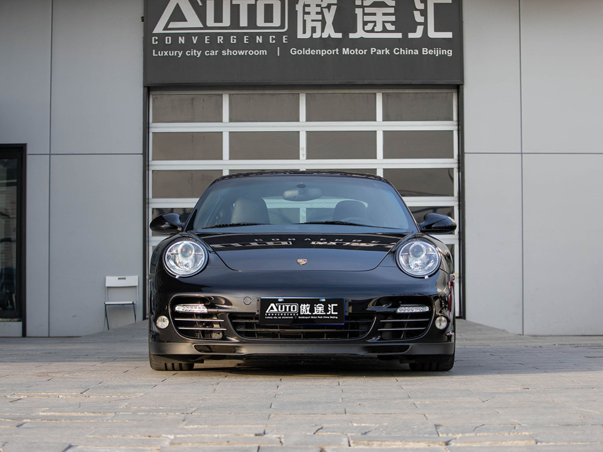 2011年2月保時(shí)捷 911  2010款 Turbo 3.8T