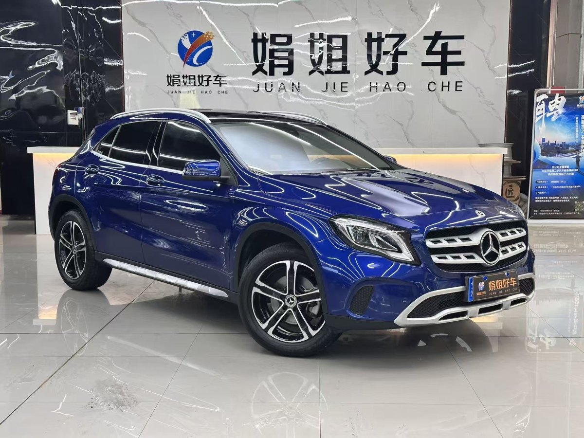 奔馳 奔馳GLA  2018款 GLA 200 動感型圖片