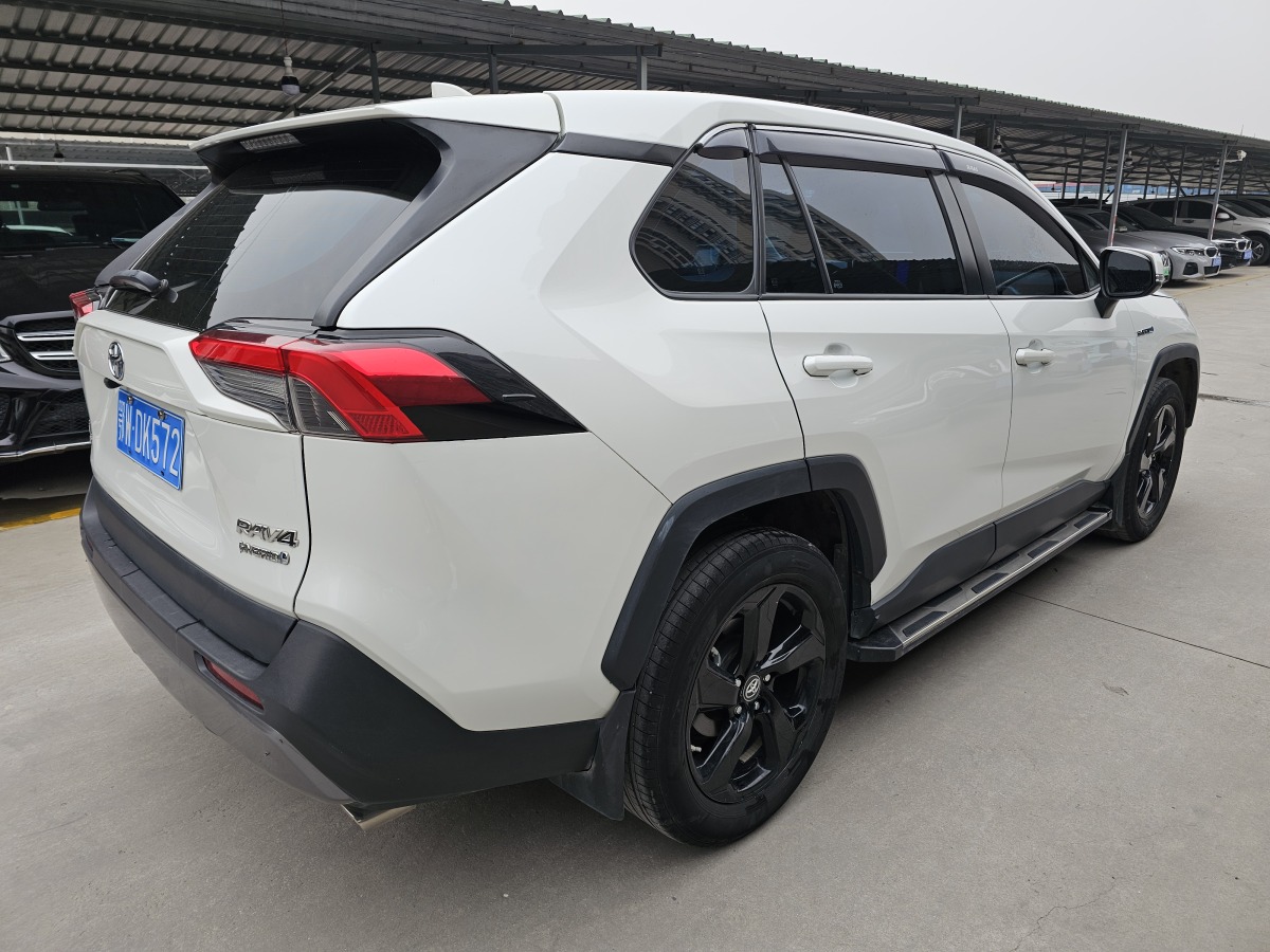 豐田 RAV4榮放  2020款 雙擎 2.5L CVT四驅(qū)精英PLUS版圖片