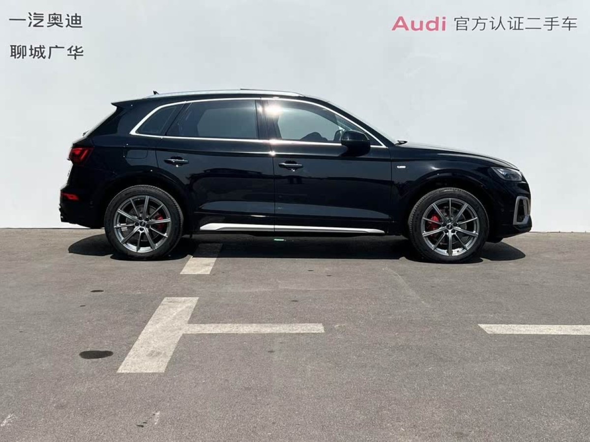 奧迪 奧迪Q5L  2022款 改款 40T 豪華動感型圖片