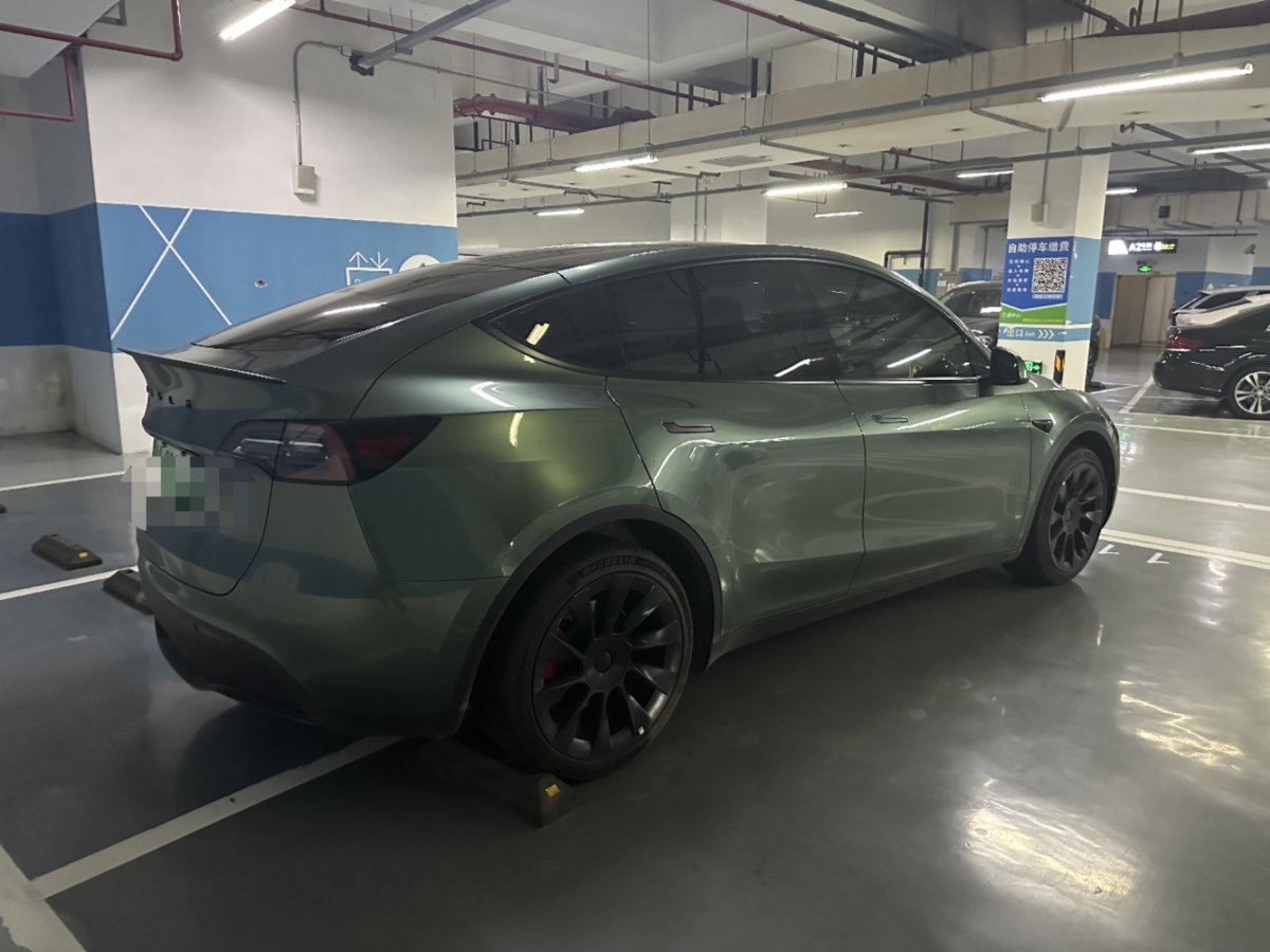 2023年8月特斯拉 Model Y  2023款 長(zhǎng)續(xù)航煥新版 雙電機(jī)全輪驅(qū)動(dòng)