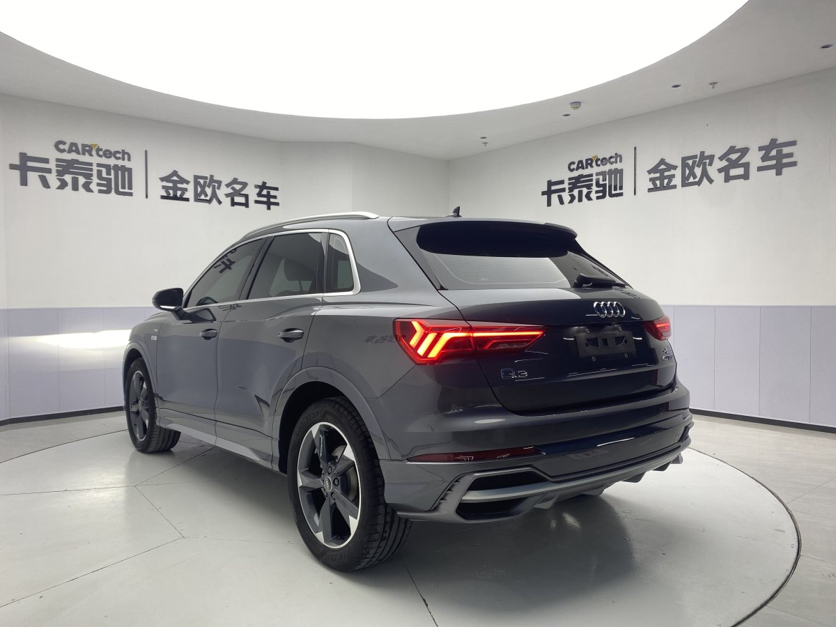 奧迪 奧迪Q3  2022款 35 TFSI 時(shí)尚動(dòng)感型圖片